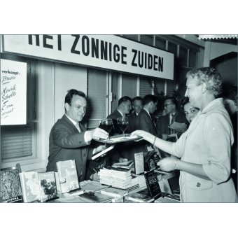 11965 Boekenmarkt in de Bijenkorf